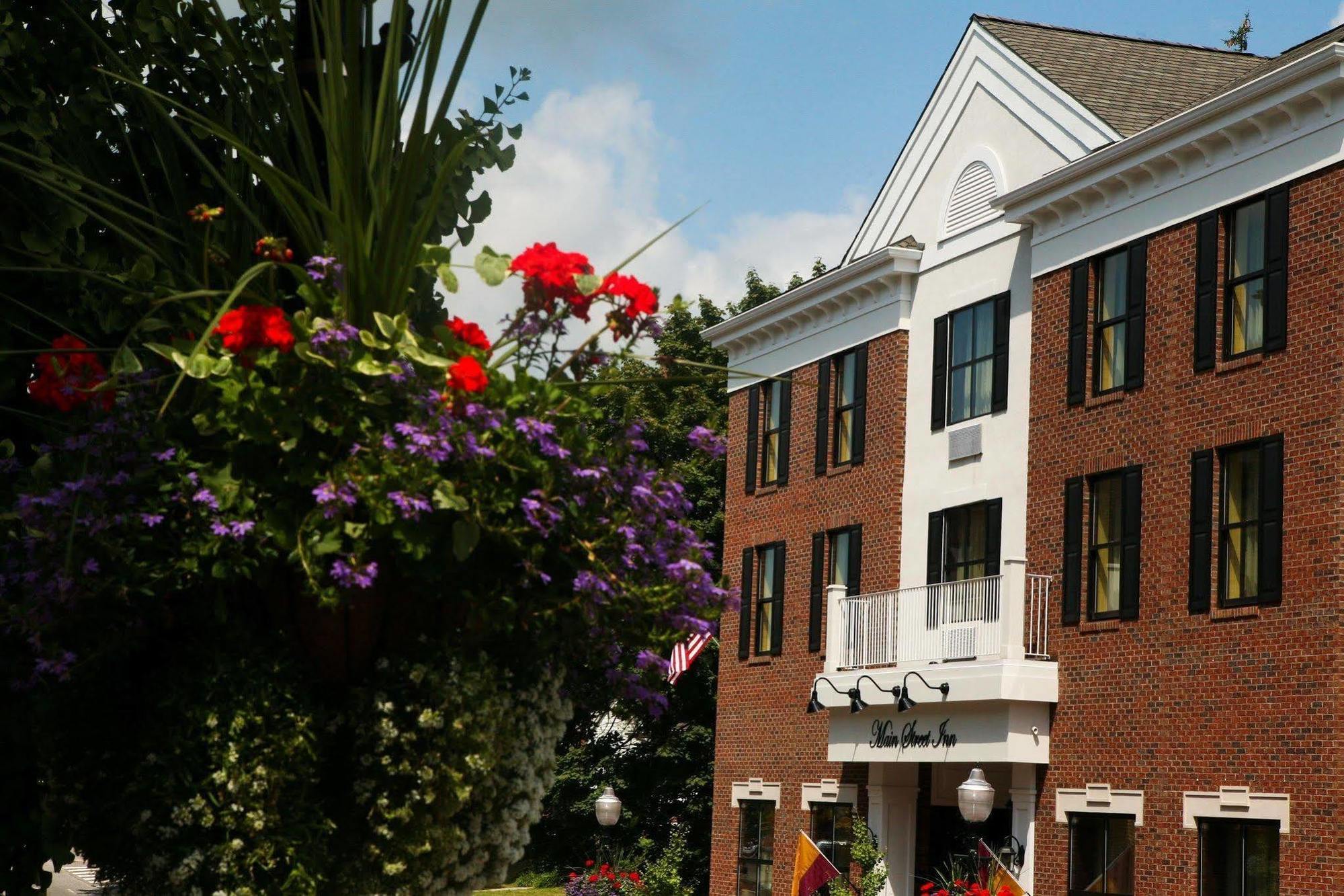 Main Street Inn Блексбург Екстериор снимка